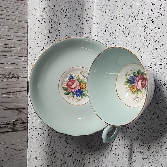 Tuscan made in England stunning teacup and saucer. Vintage - Picture 9 of 9